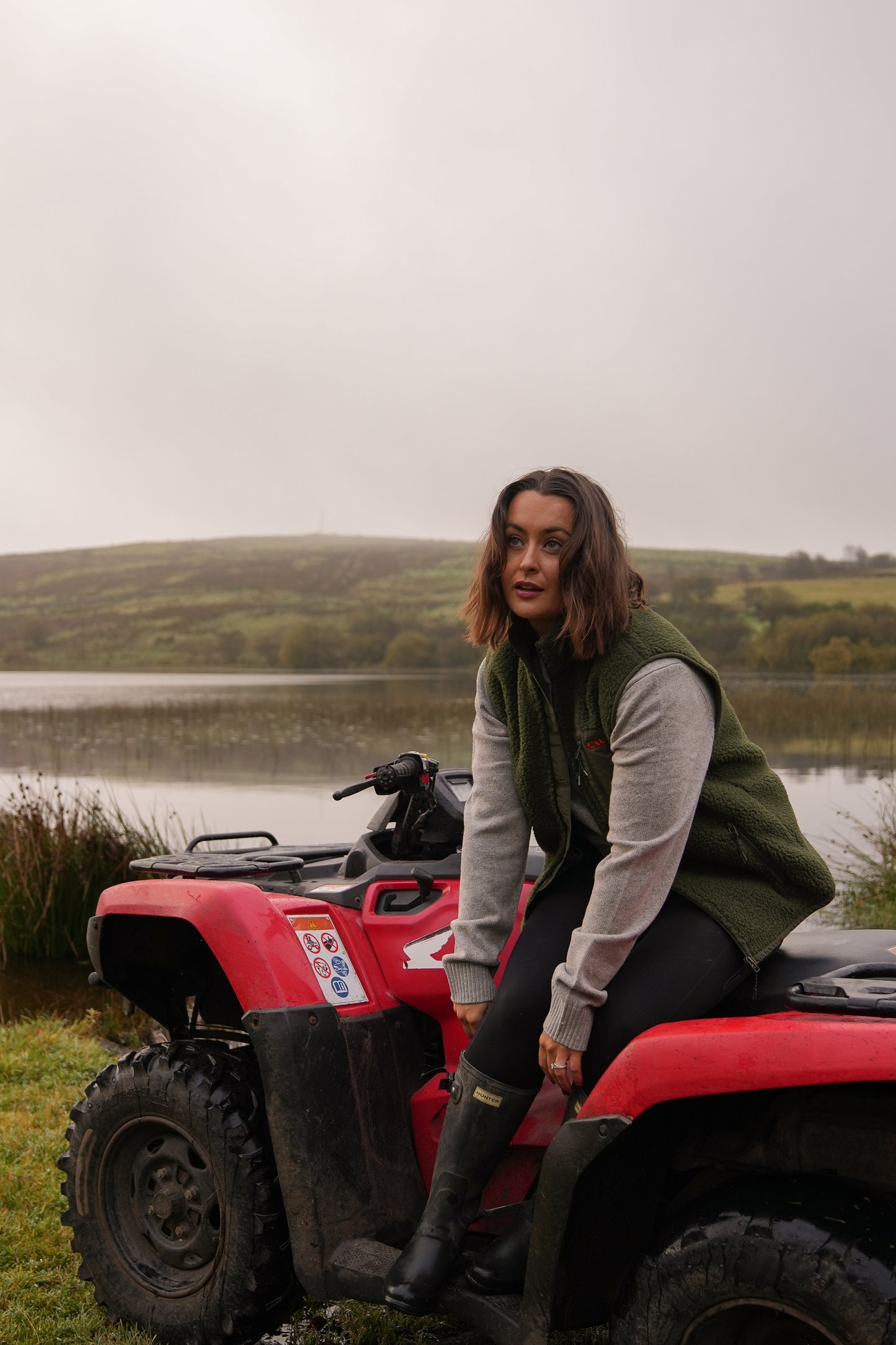 Irish-inspired Éalú gilet with warm sherpa fleece lining for autumn and winter adventures