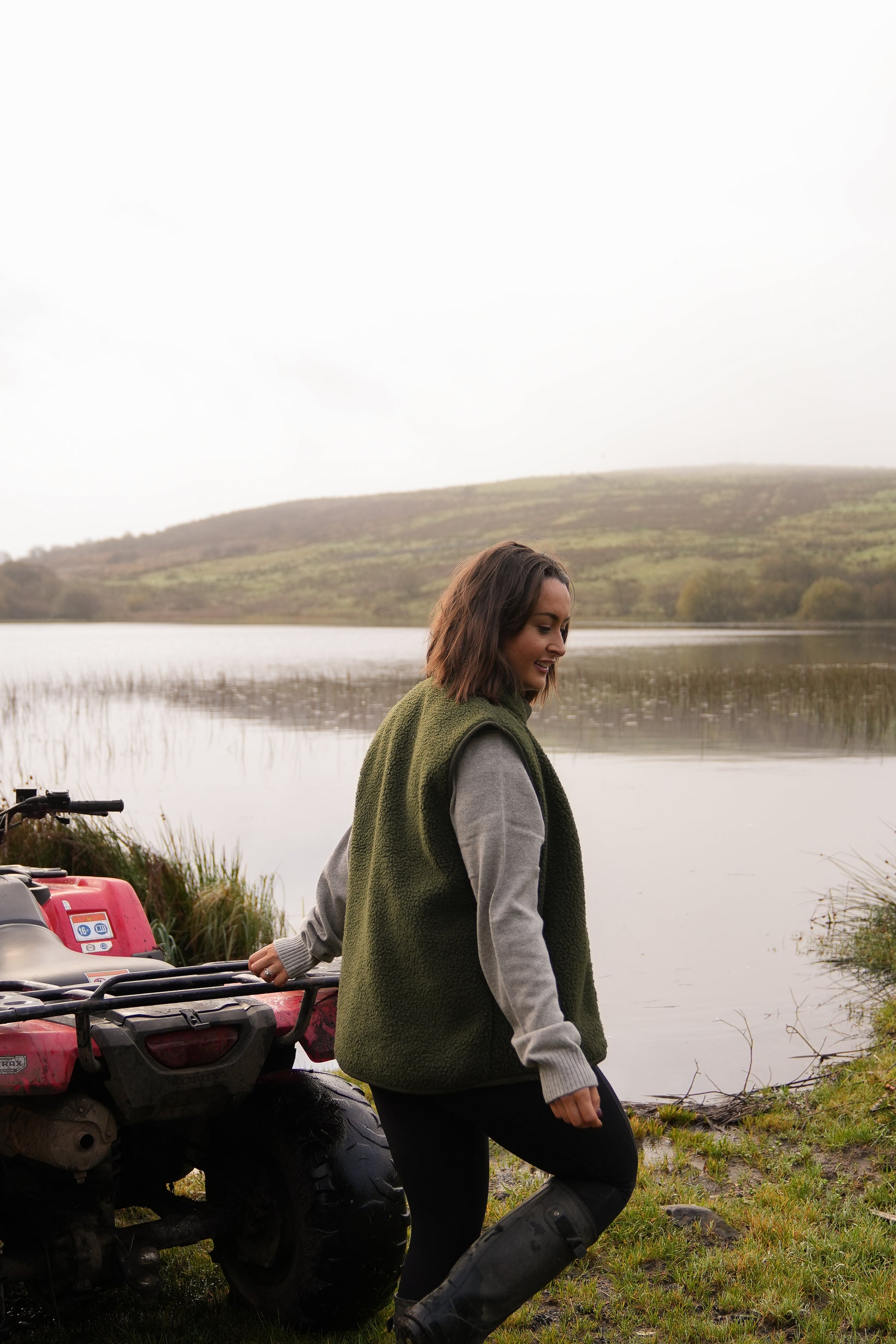 Durable, versatile Éalú fleece gilet for cold-weather layering, made from recycled materials